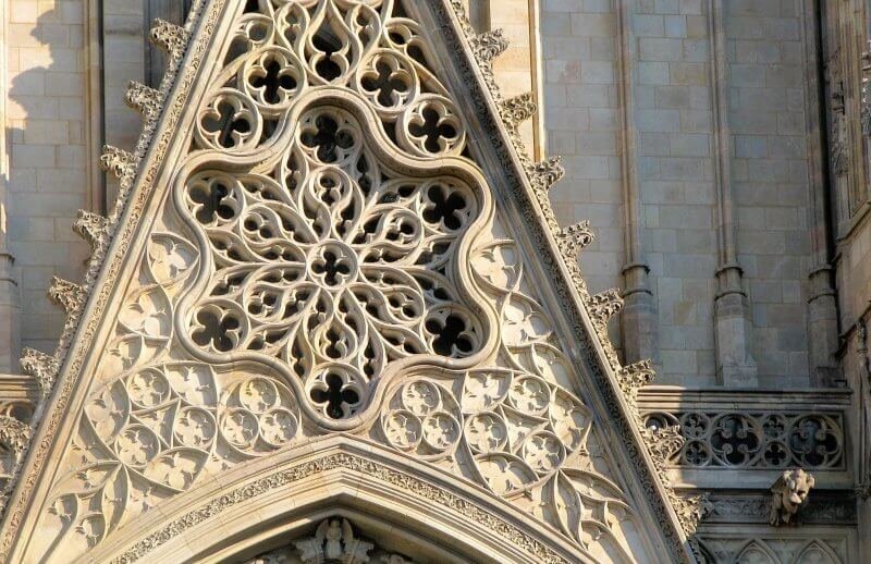 Pattern on the facade of the Cathedral