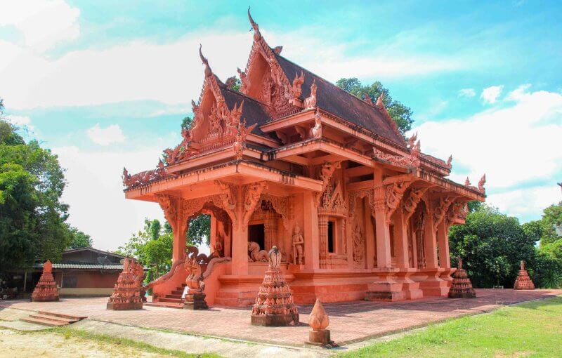 Red Snake Stone Temple, Koh Samui