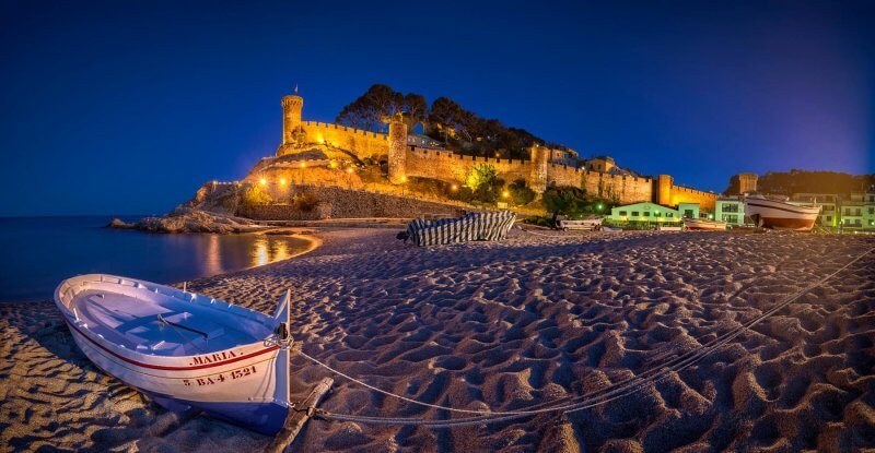 Tossa de Mar resort in the evening Tossa de Mar in the evening