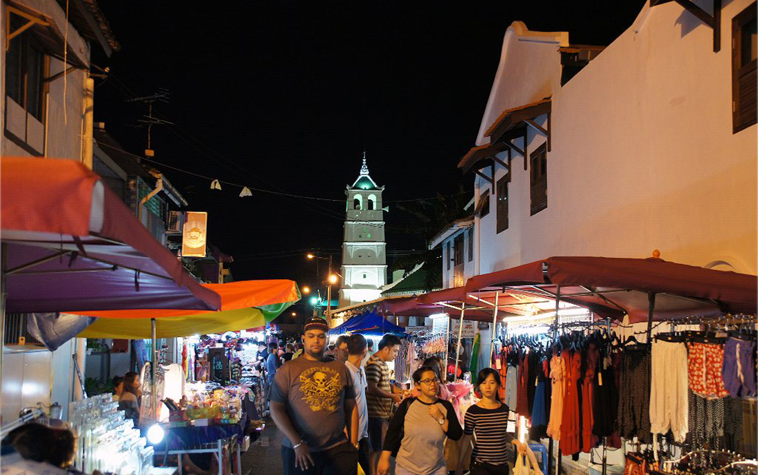 Photo of Yonker evening street, Malacca Malacca Yonker Street in the evening