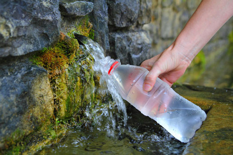 Picking up a cart from a mineral spring Mineral spring