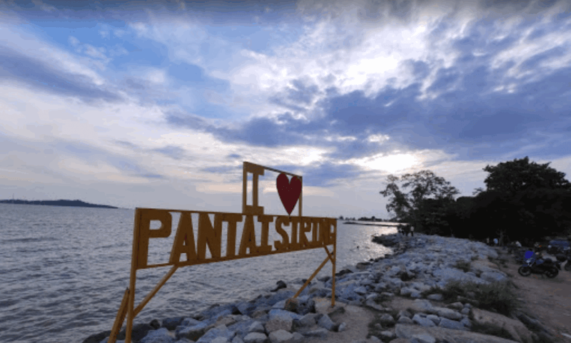 Photo of Siring beach near the city of Malacca in Malaysia Siring Beach
