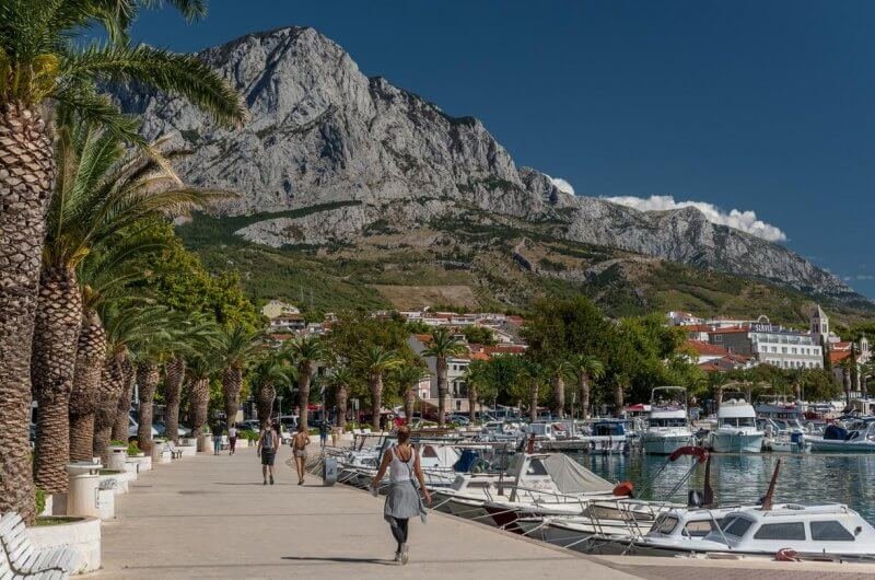 Baska Embankment-Voda