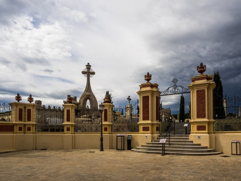 Modernist cemetery