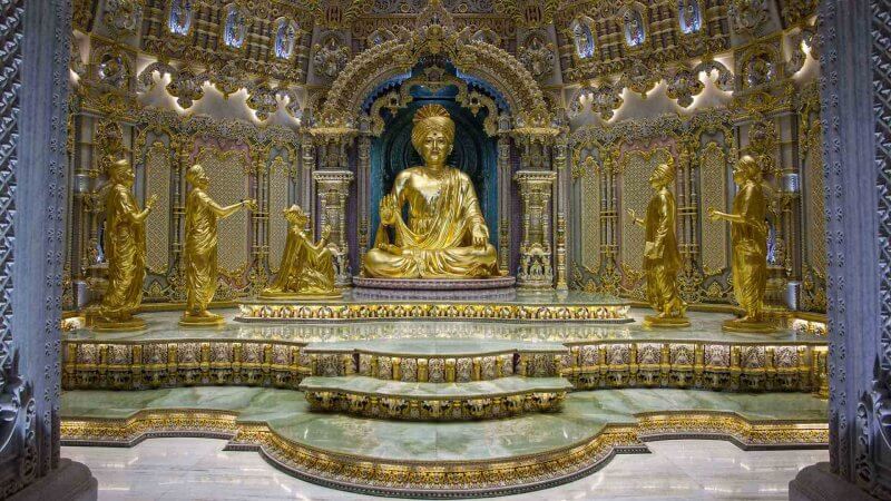 Main room of Akshardham Temple