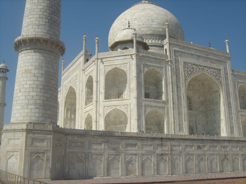 Pattern on the walls of the Taj Mahal