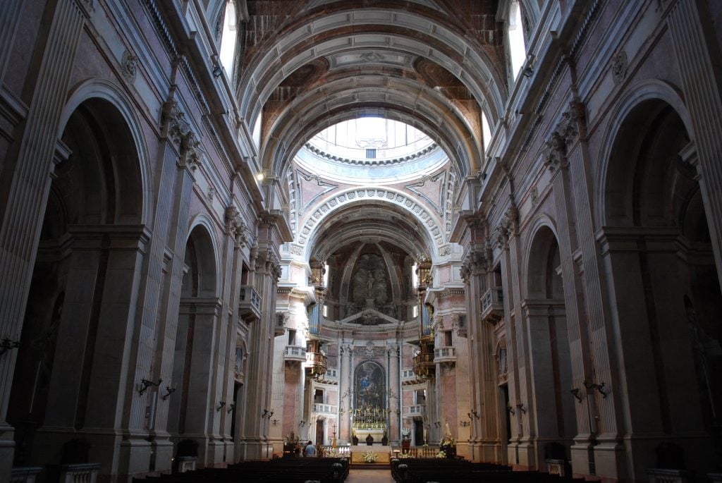 Photo: Basilica inside