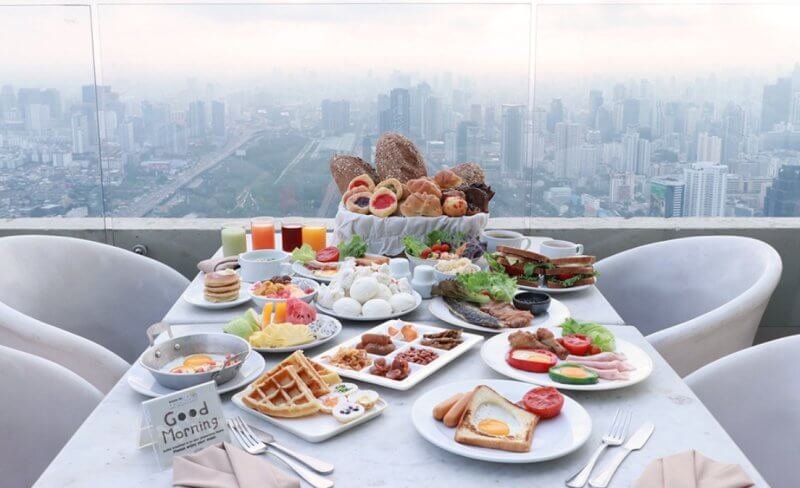 Breakfast at Baiyoke Sky Hotel