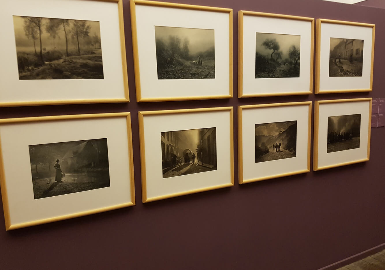 Photos of black and white photographs at the Museum of Photography in Charleroi Photos from the Museum of Photography