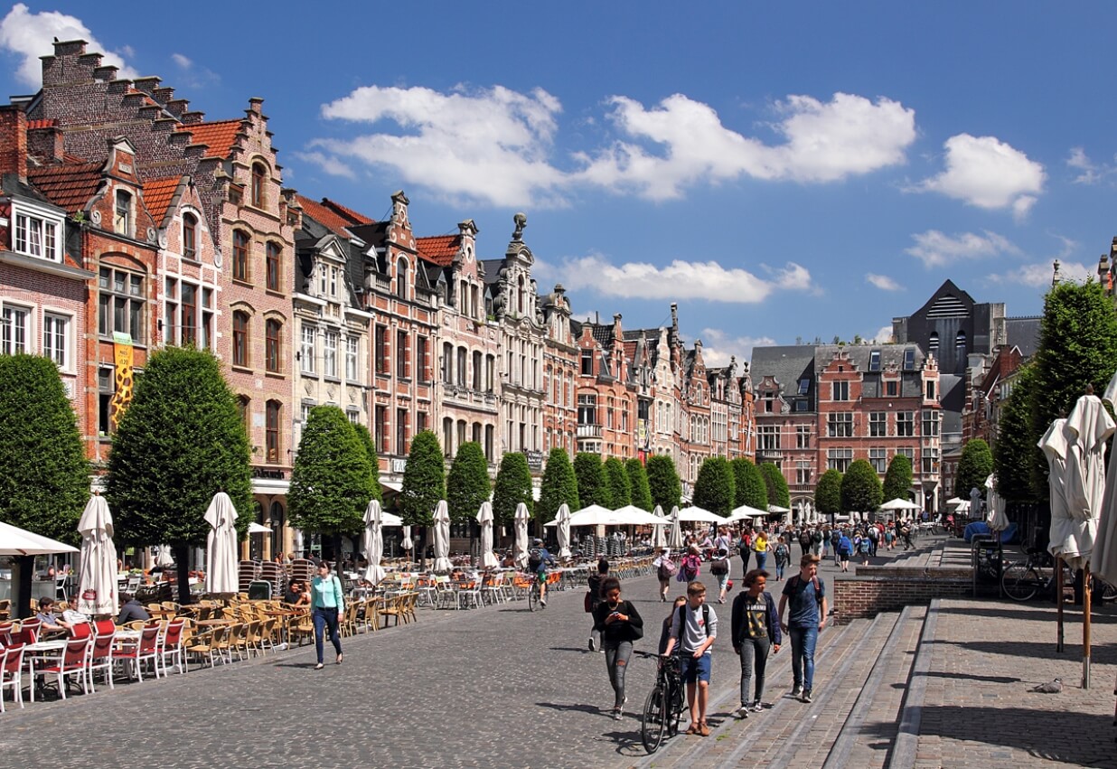 Photos of houses in Leuven Through the streets of Leuven