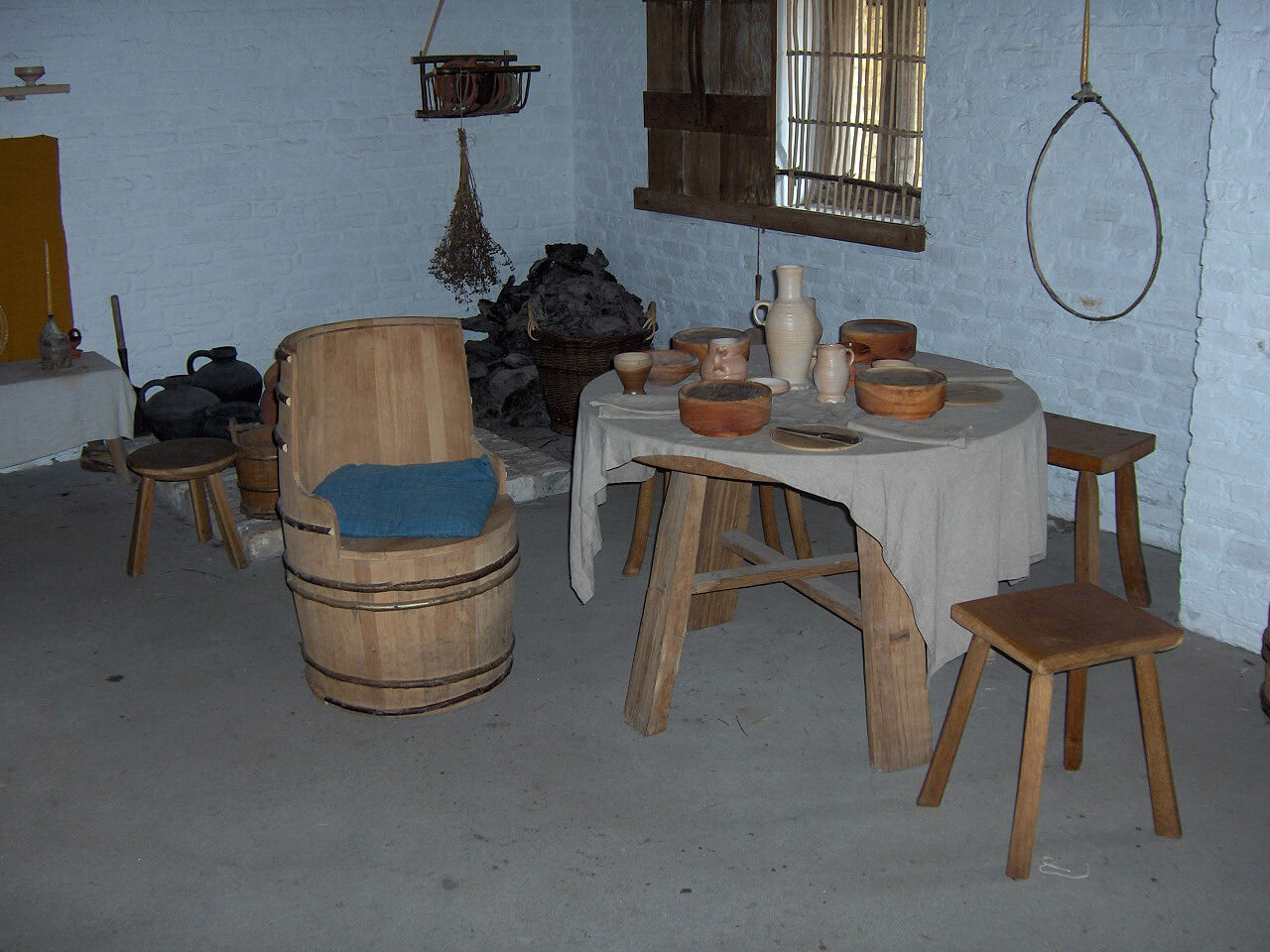 Reconstruction of the interior of a fishing house in the village of Valraverseide Reconstruction of the interior in the fisherman's house