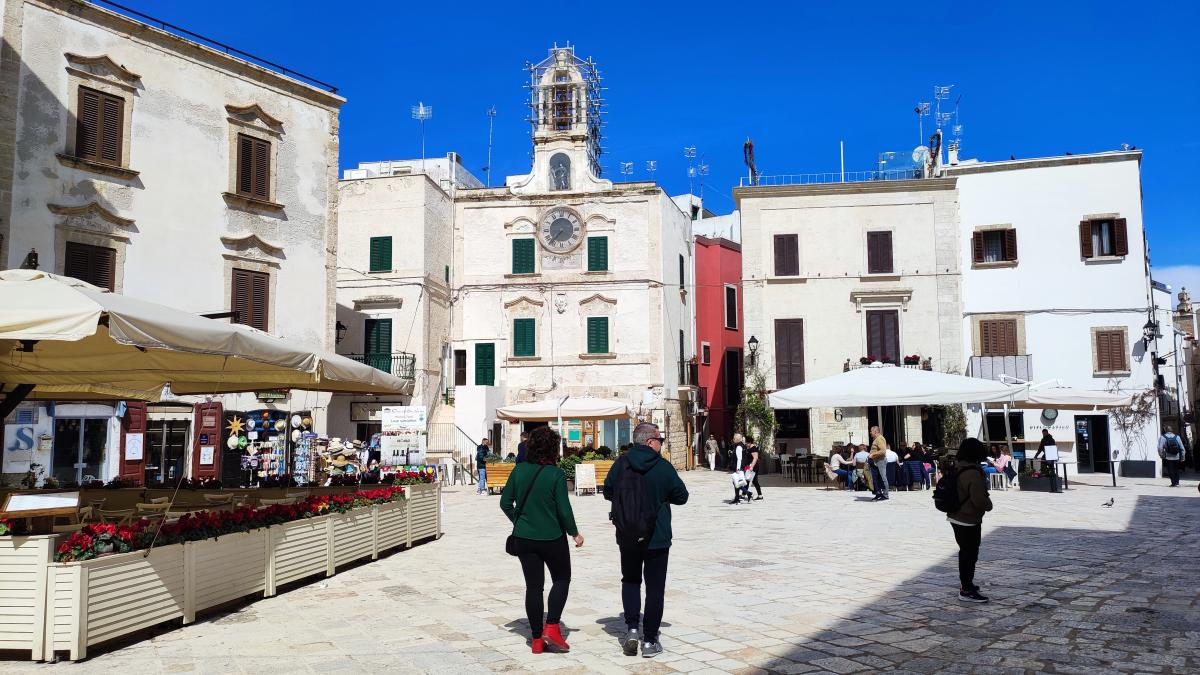 Central Square of Polignano a Mare / photo by Marina Grigorenko Central Square of Polignano a Mare / photo by Marina Grigorenko