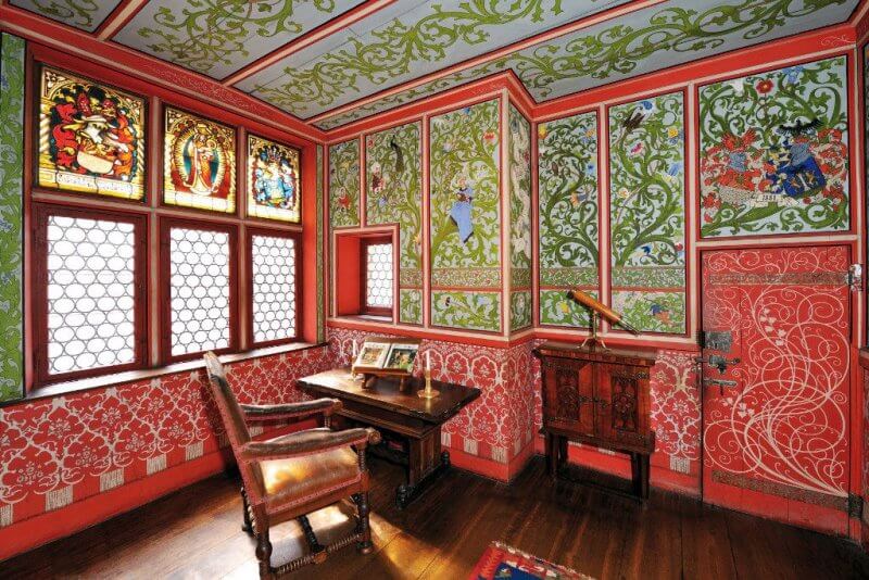 Master's room in Elz Castle