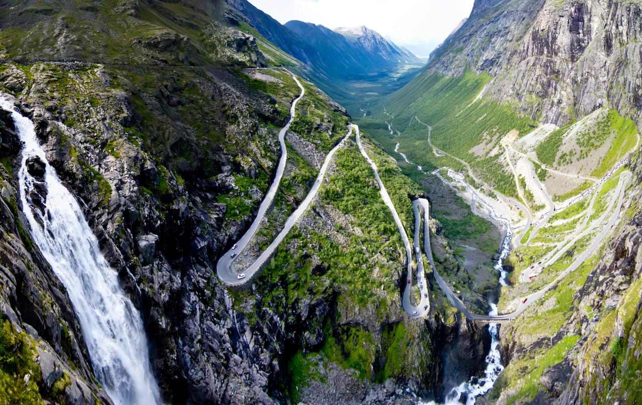 Photo of the Troll Mountain Road Mountain "Troll Road"