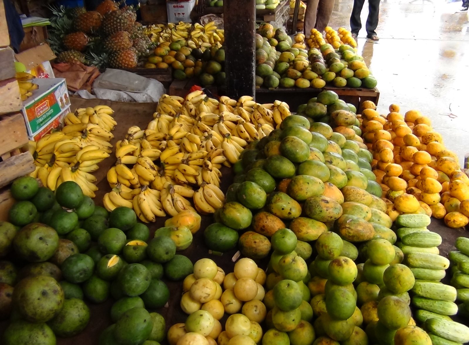 Photos of fruits at the Zanzibar market Fruit in Zanzibar