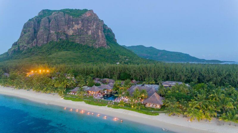 Photo: View of Lemorn Beach and the mountain on the island of Mauritius Photo: Le Morne beach