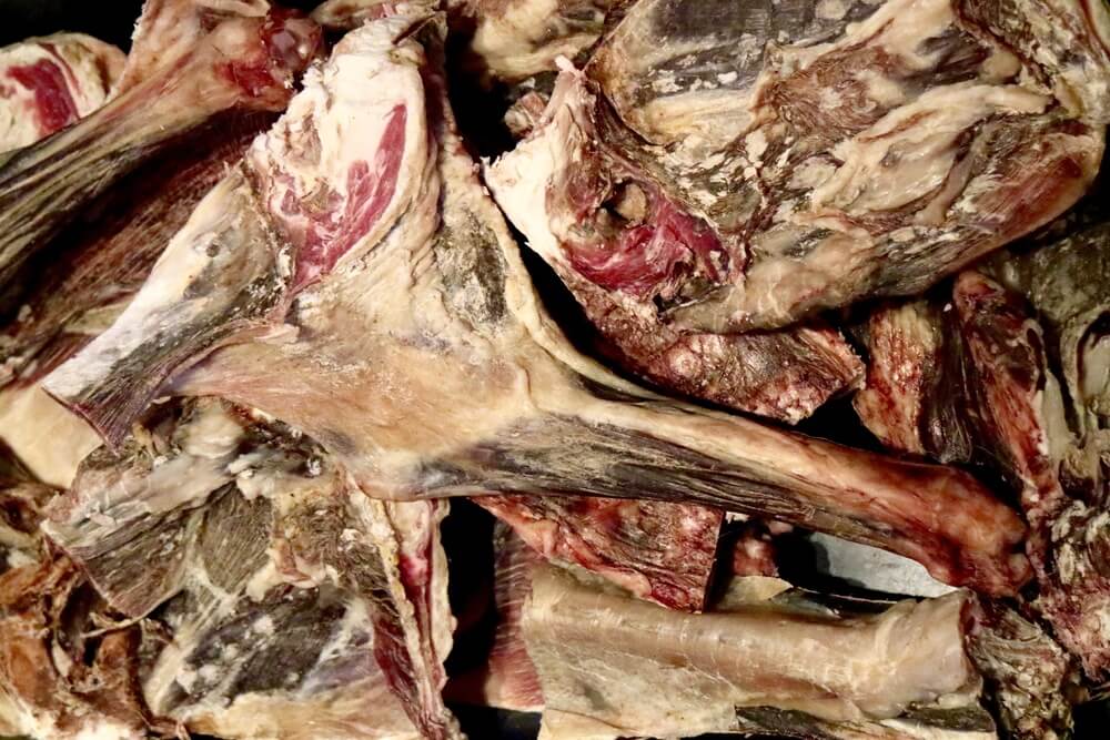 The photo shows dried pieces of lamb. They love rastkyot here
