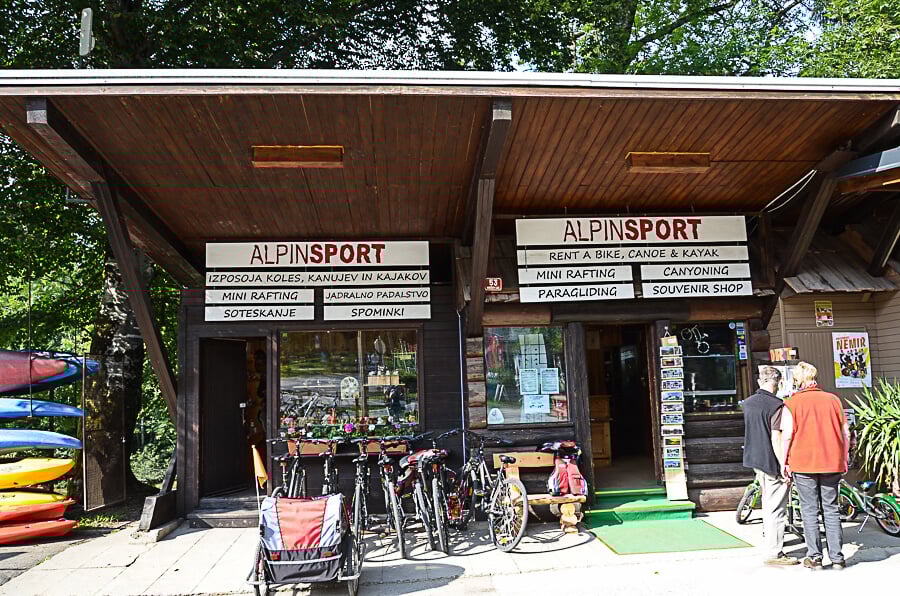 Photo of the alpinsport building where you can rent sports equipment Alpinsport rental building