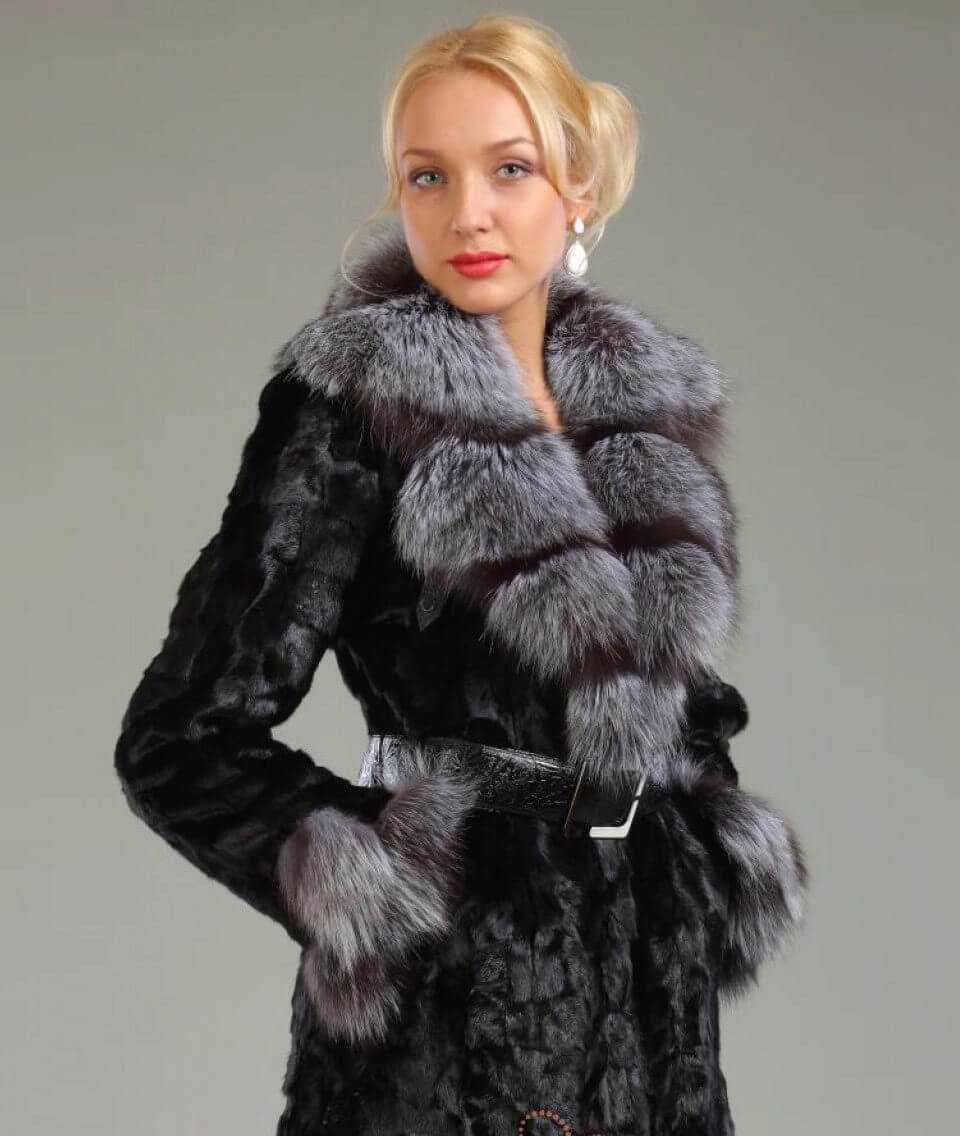 Photo of a girl in a mink coat Fur coat made of mink pieces