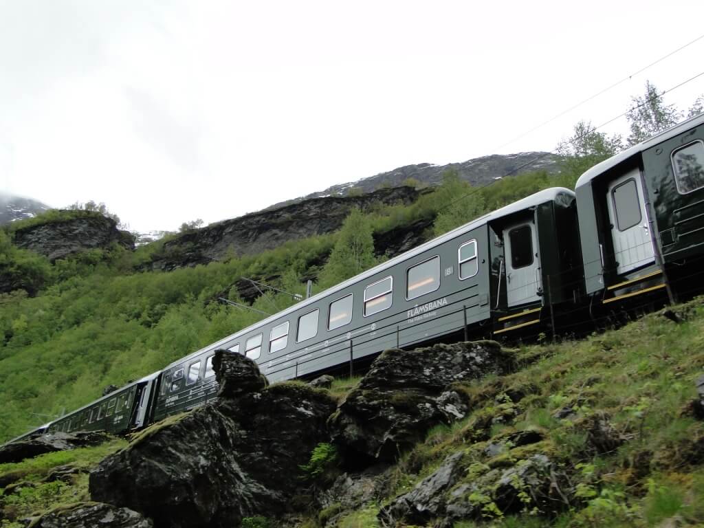 Photo of a train passing through the steep Flom Railway Flom Railway