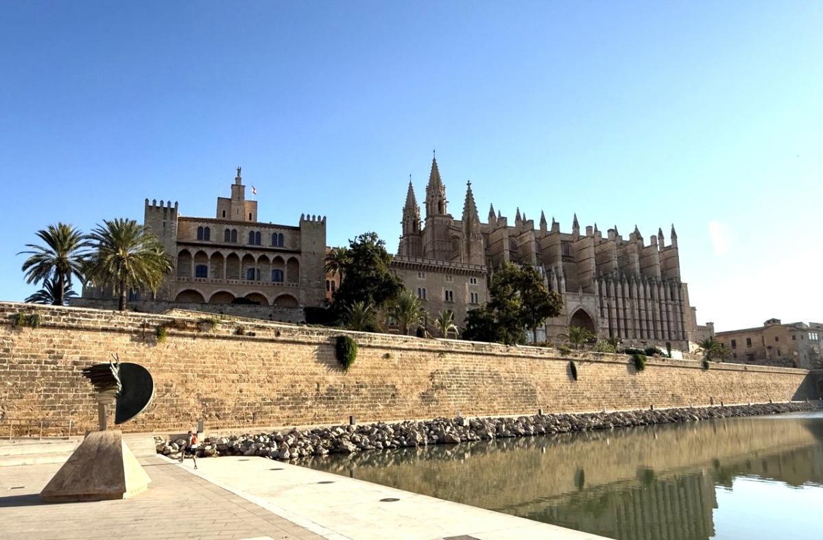 View of the Palma Cathedral / photo by Natalia Petervari