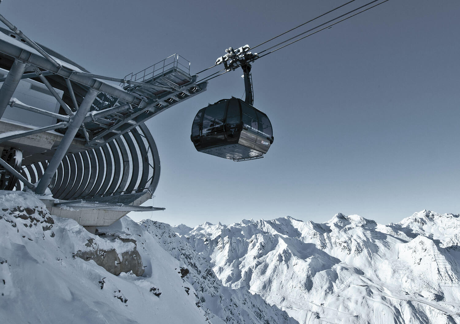 Lift cabin to the Gaislachkogl ski area Lift to Gaislachkogl